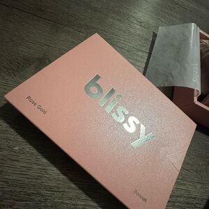 Blissy Rose Gold Silk Bonnet